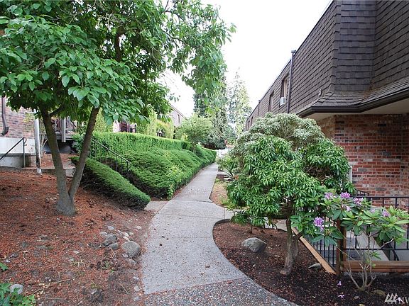 2nd image of 5233 188th St SW