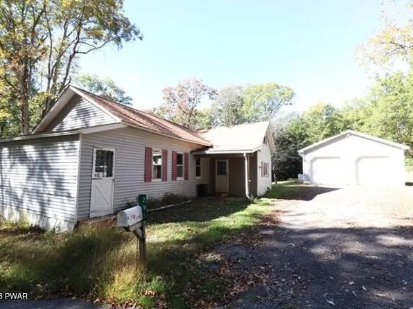 295 Welcome Lake Rd, Beach Lake, PA 18405