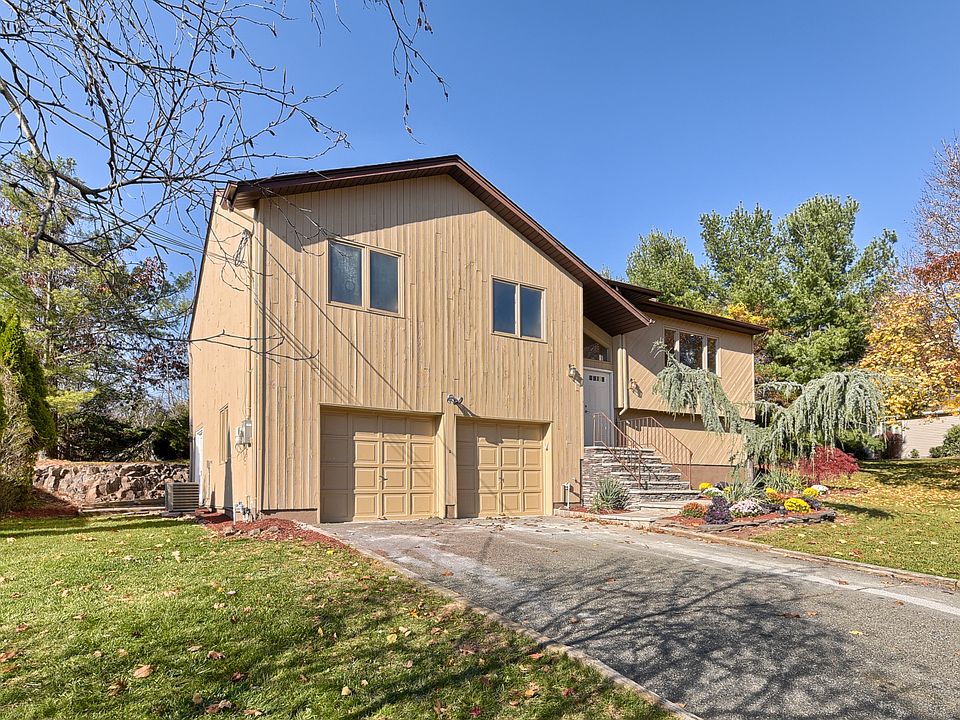 1st image of 30 Glenview Dr