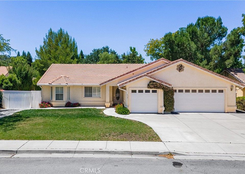1st image of 2503 Starling Dr