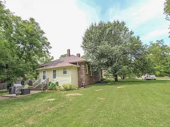 2nd image of 117 Church St