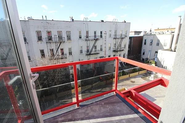 Rented by Nooklyn NYC LLC | media 25