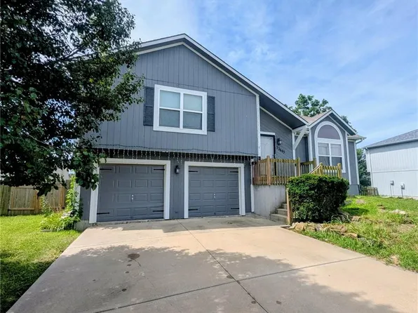 32643 W 172nd St, Gardner, KS 66030