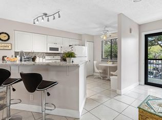 2238 N Cypress Bend Dr APT 207, Pompano Beach, FL 33069