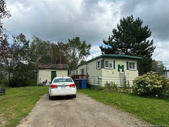2nd image of 37 Bradd St
