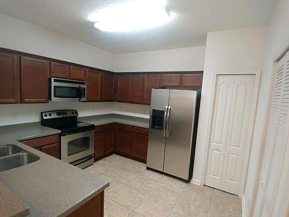3rd image of 4982 Key Lime Dr Unit 107