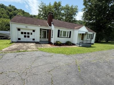 26 Lakomy Drive, Wheeling, WV, 26003