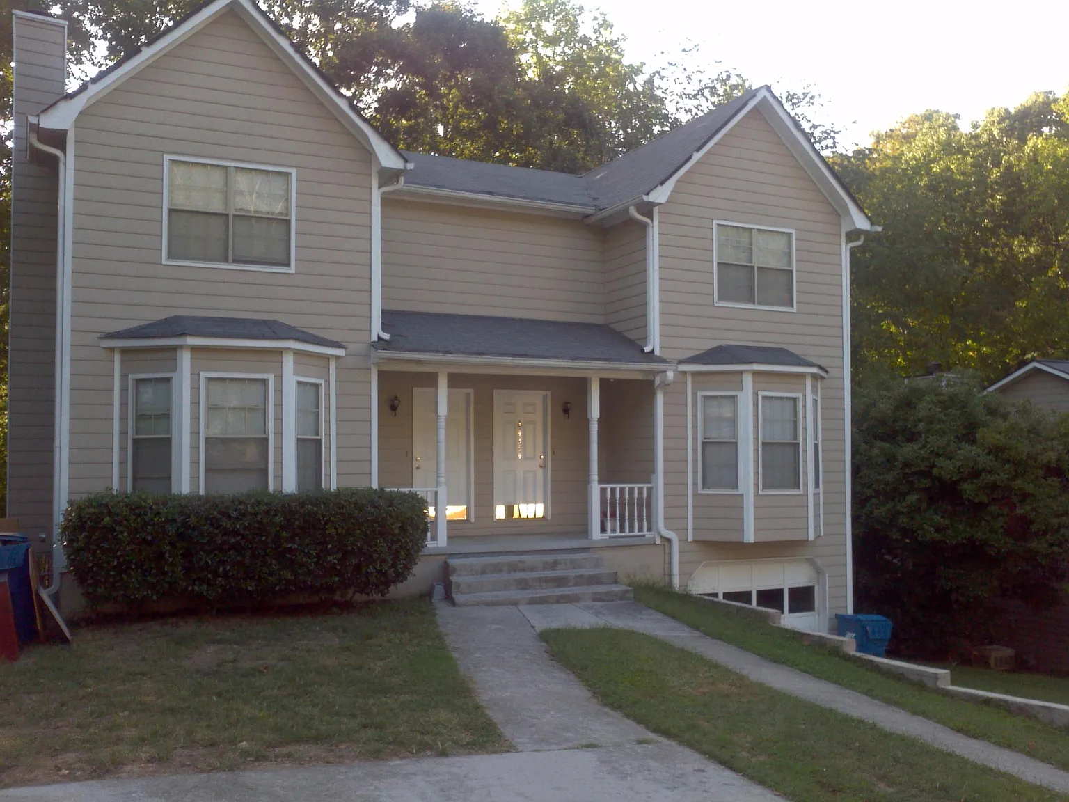 3 bed, 2.5 bath, 1678 sqft, $2,150 — Photo 1