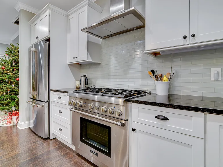 3 Arlington Rd #301 — Photo 1