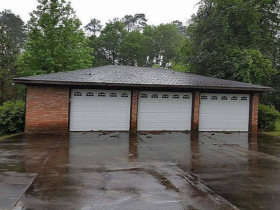 4th image of 695 Sherwood Forest Dr