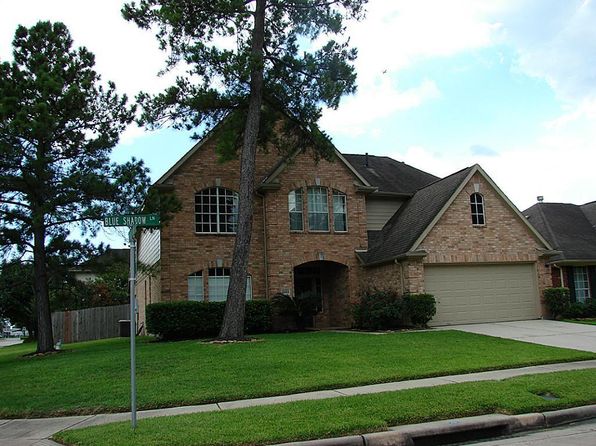 2403 Blue Shadow Dr