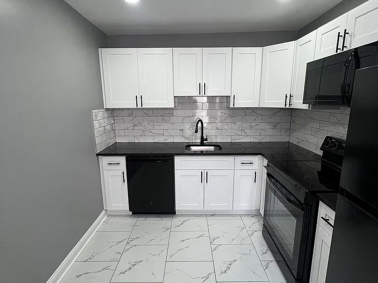 1223 Belmont Ave #3 — Photo 11