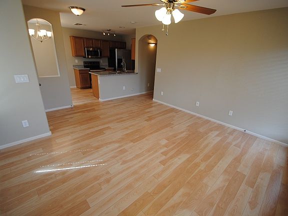 3rd image of 1680 E Kelsi Ave