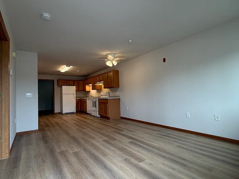 6604 Elmwood Ave #108 — Photo 7