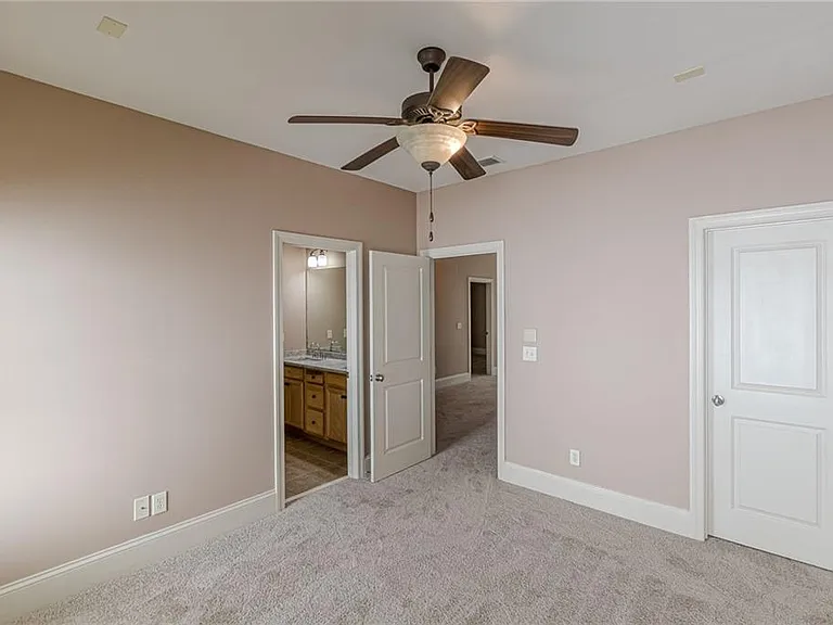 1645 Woodward Way — Photo 73