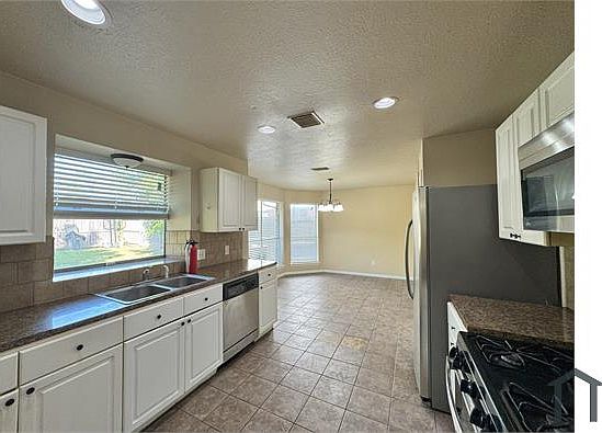 2nd image of 138 W New Meadows Dr