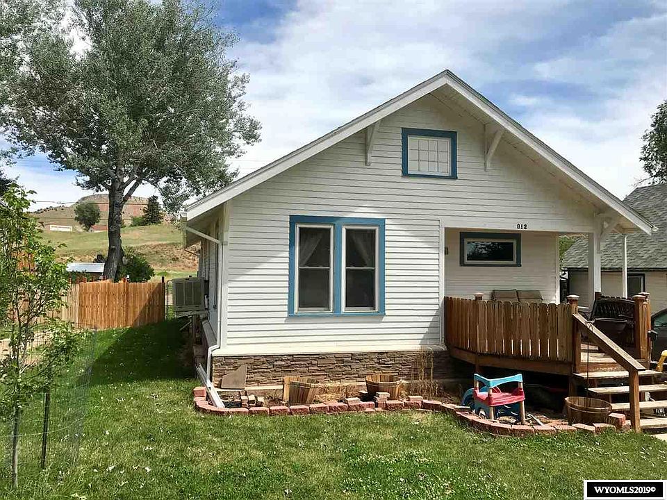 912 Arapahoe St, Thermopolis, WY 82443 Zillow