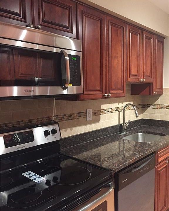 1st image of 302 Piermont Ave APT 1C