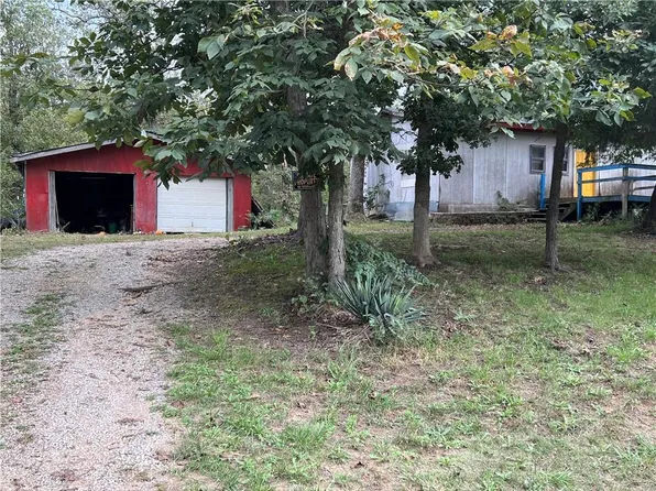 22355 S 1525th Rd, Nevada, MO 64772