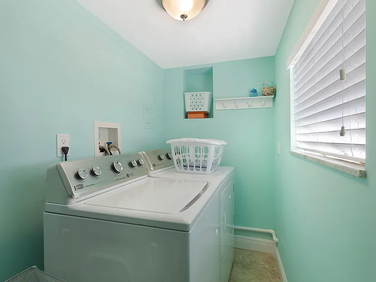 832 Green St #1 — Photo 22