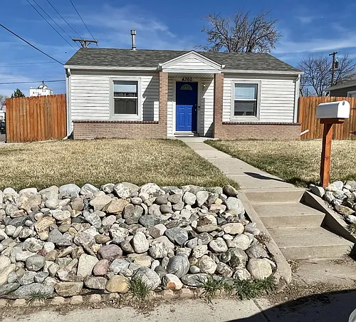 4360 Saint Paul St Photo 1