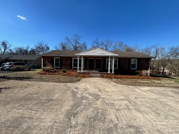 7242 Old Harding Rd, Nashville, TN 37221