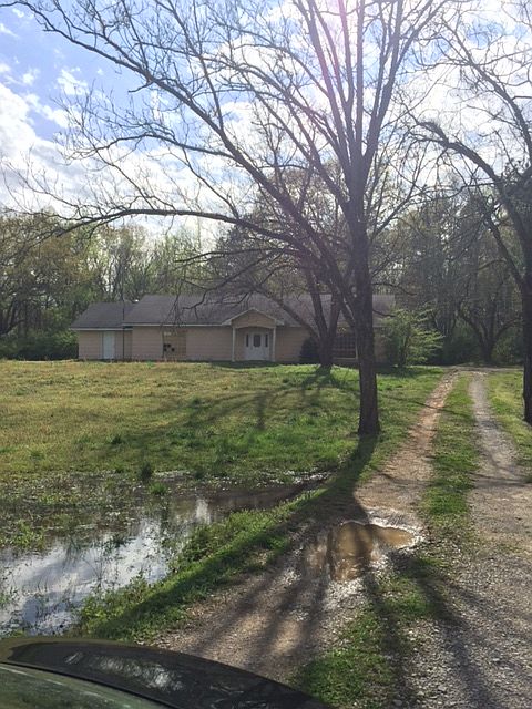 2nd image of 517 Bostick Rd