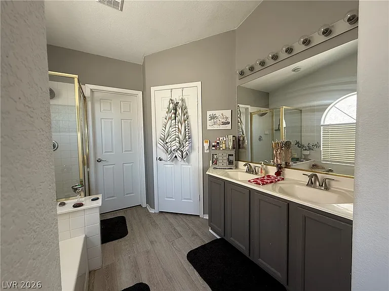 1541 Dusty Canyon St — Photo 11