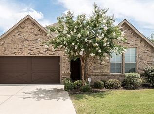 2500 Whispering Pines Dr, Fort Worth, TX 76177