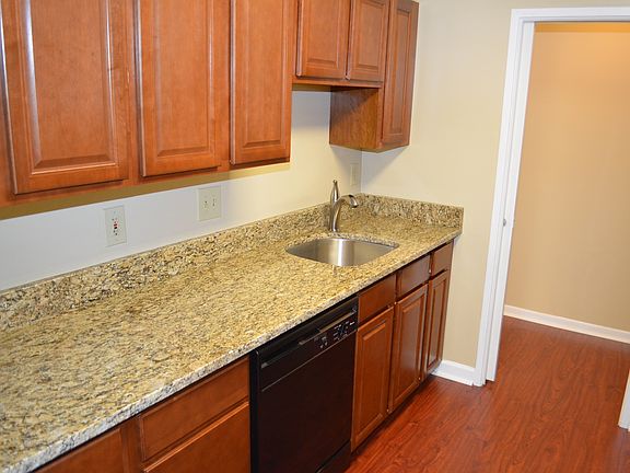 4th image of 7579 Margate Ct #5A-201