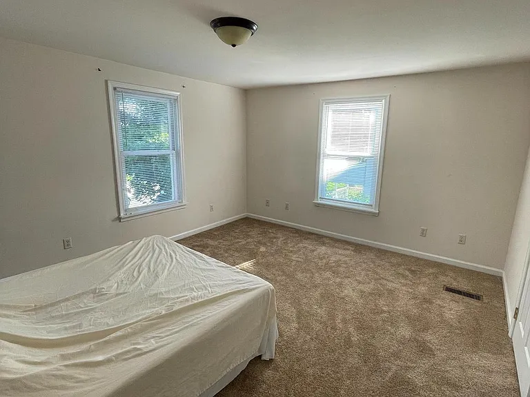 127 Edgehill Ave #5 — Photo 11