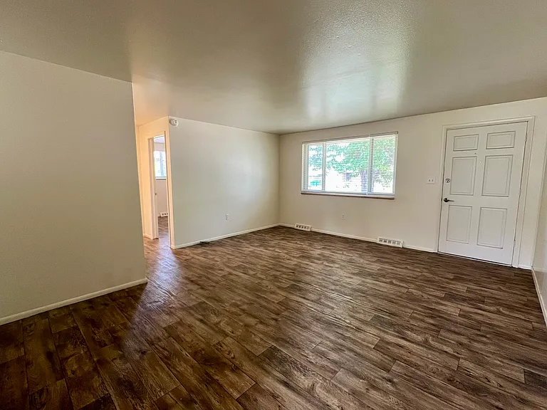 3895 Parfet St — Photo 8