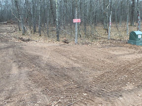 2nd image of 7 Canute Creek Trl