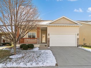 13112 Alpine Dr, Urbandale, IA 50323