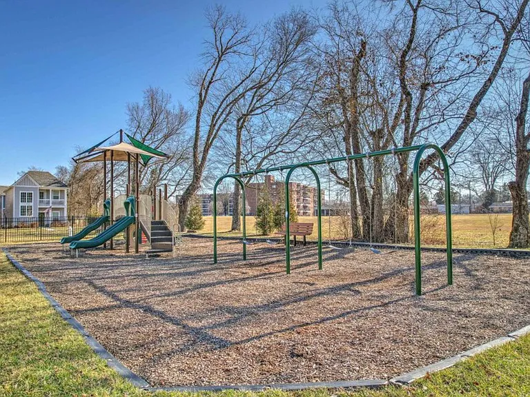 327 Lakeside Park Dr #82 — Photo 56