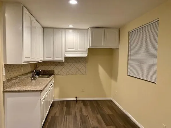 6318 S 10th Ave #A, Los Angeles, CA 90043