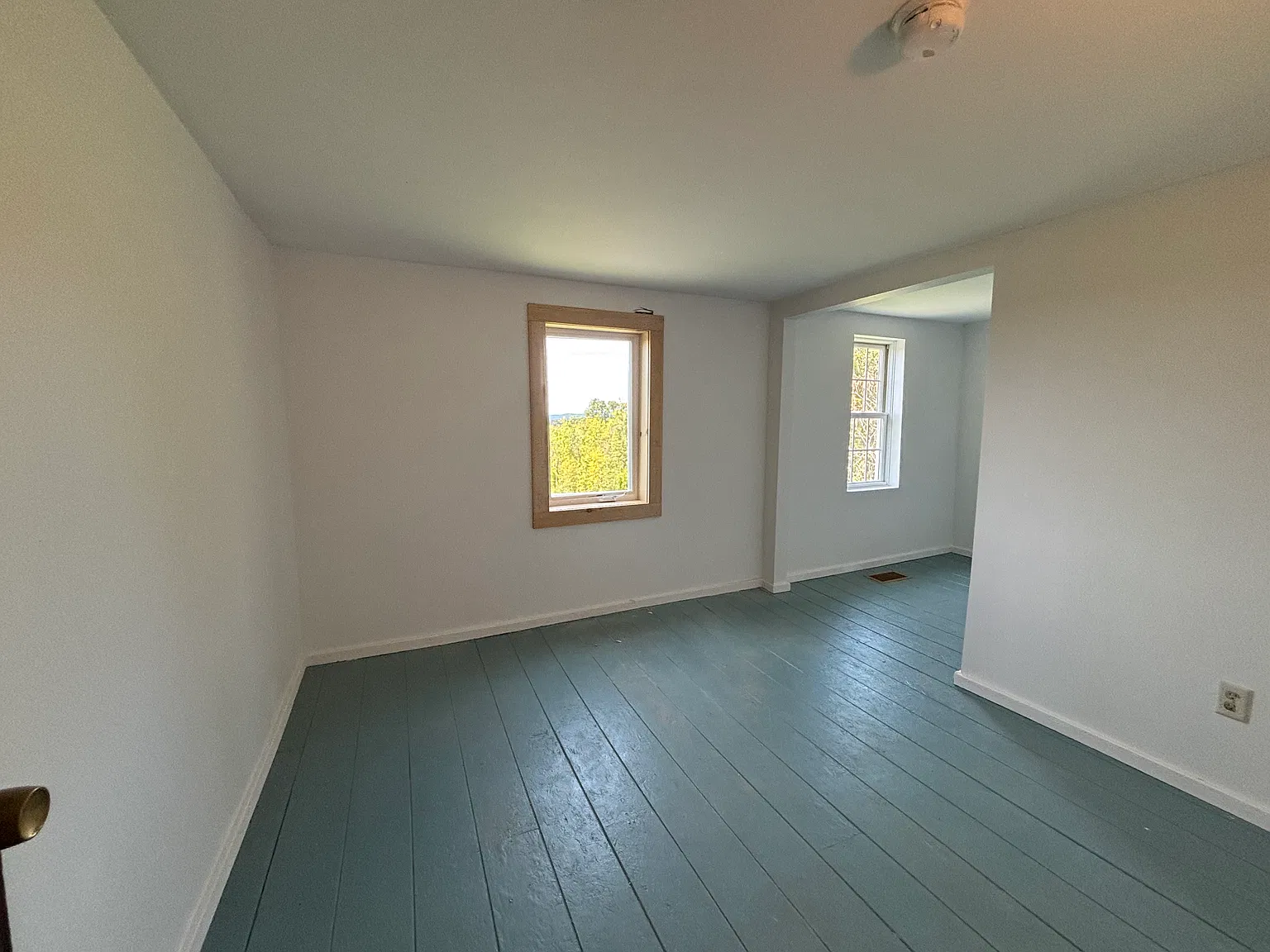 4 bed, 2.5 bath, 2000 sqft, $3,000 — Photo 4
