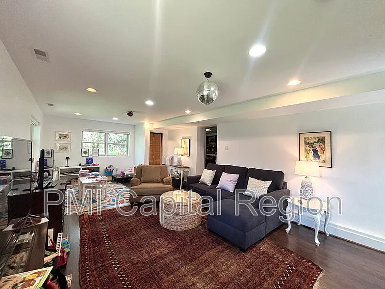 9608 Page Ave — Photo 29