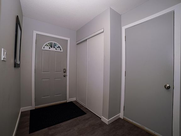 5th image of 9505 176th St NW #27