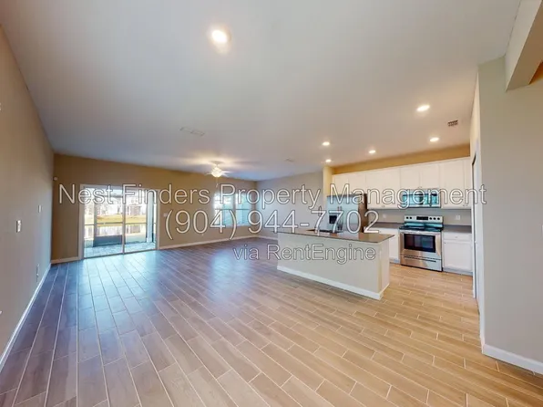 369 Boracay Cir, Saint Johns, FL 32259