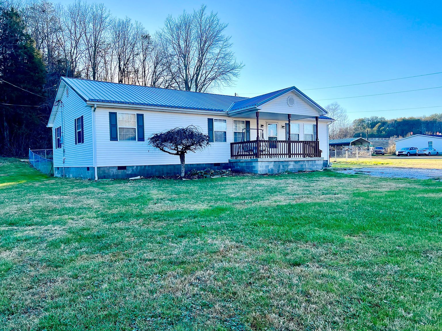 1055 W Main St, Crab Orchard, KY 40419 | Zillow