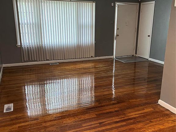 2nd image of 108 Bayview Dr