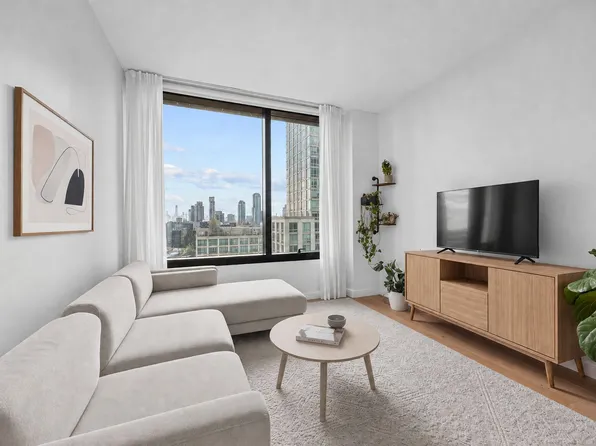 45-30 Pearson St #13A, Long Island City, NY 11101