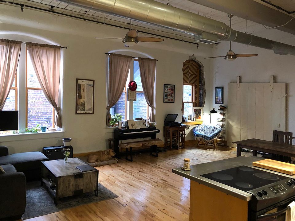 1st image of 112 S Gay St APT 206