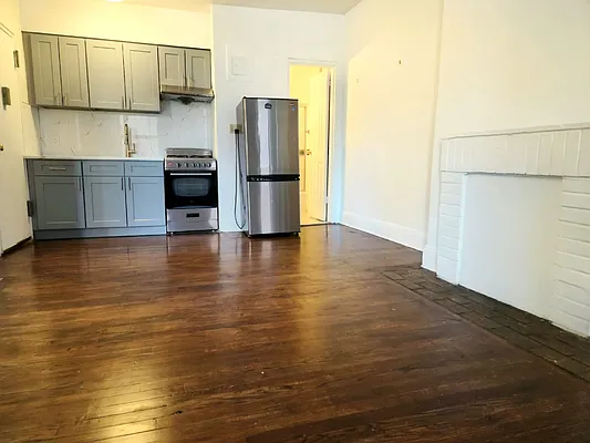 Rented by Green Line Realty | media 1