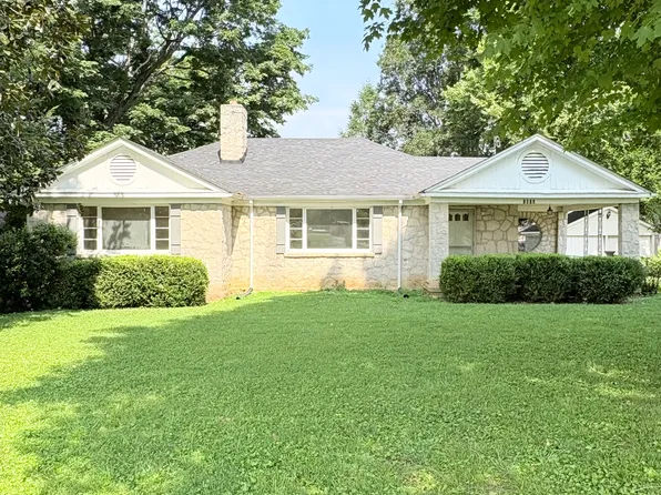 1573 Three Springs Rd, Bowling Green, KY 42104