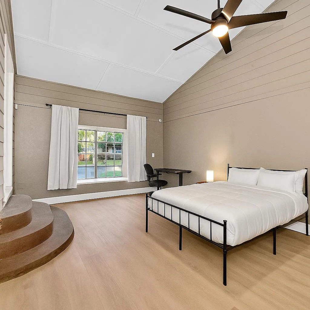 4 bed, 3.0 bath, 1800 sqft, $1,585 — Photo 1