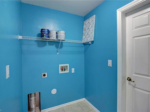 3rd image of 125 NW 18th Pl