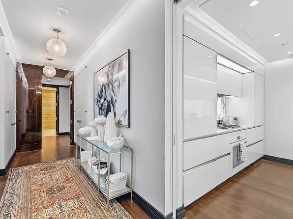 53 West 53rd Street image 1 of 10