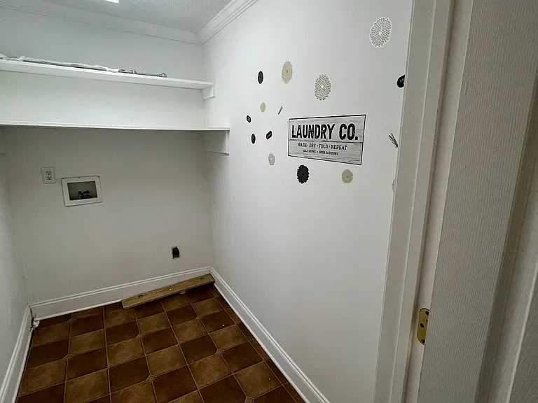 937 Red Fox Rd — Photo 25